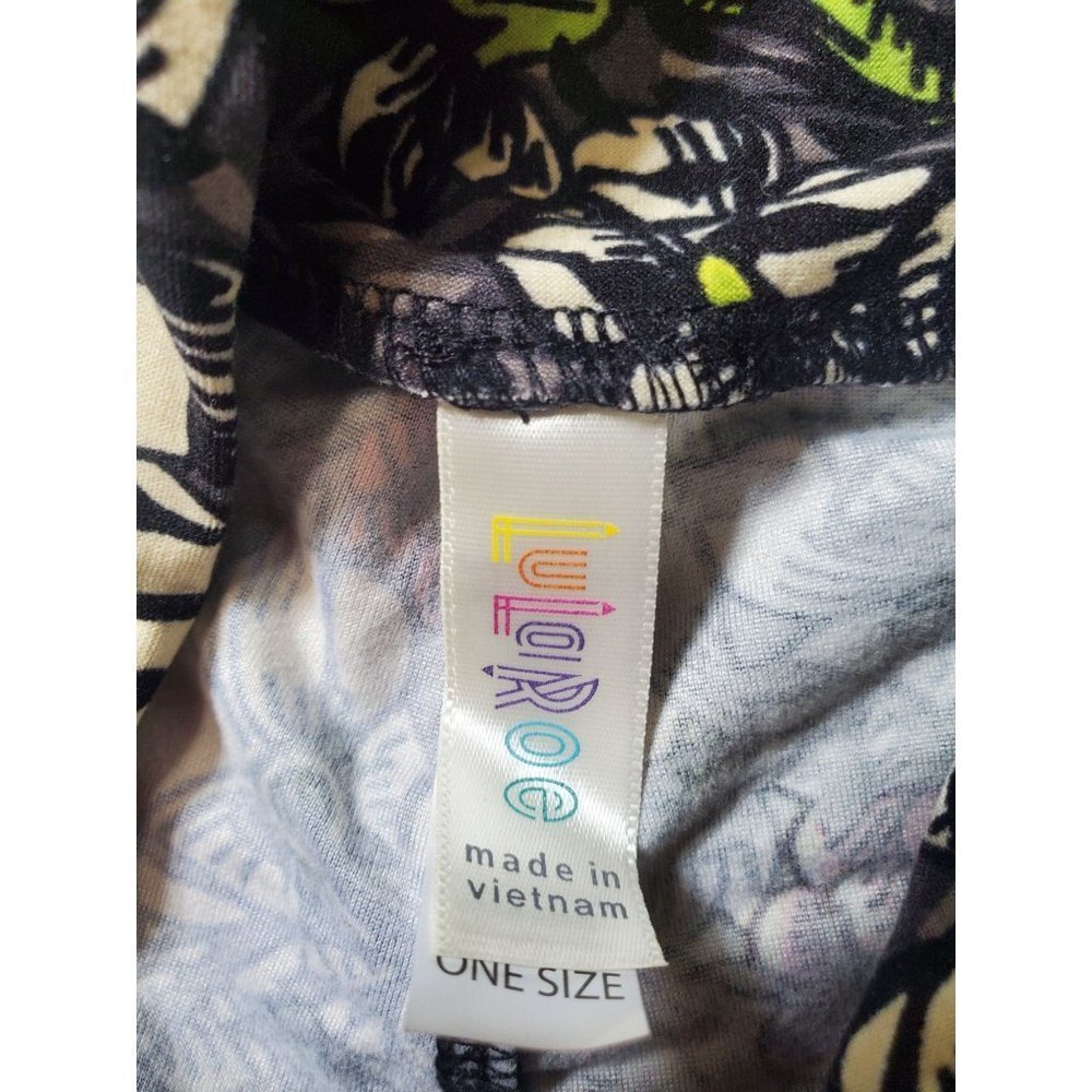 Lularoe Leggings One Size Floral Pattern - Picture 4 of 4